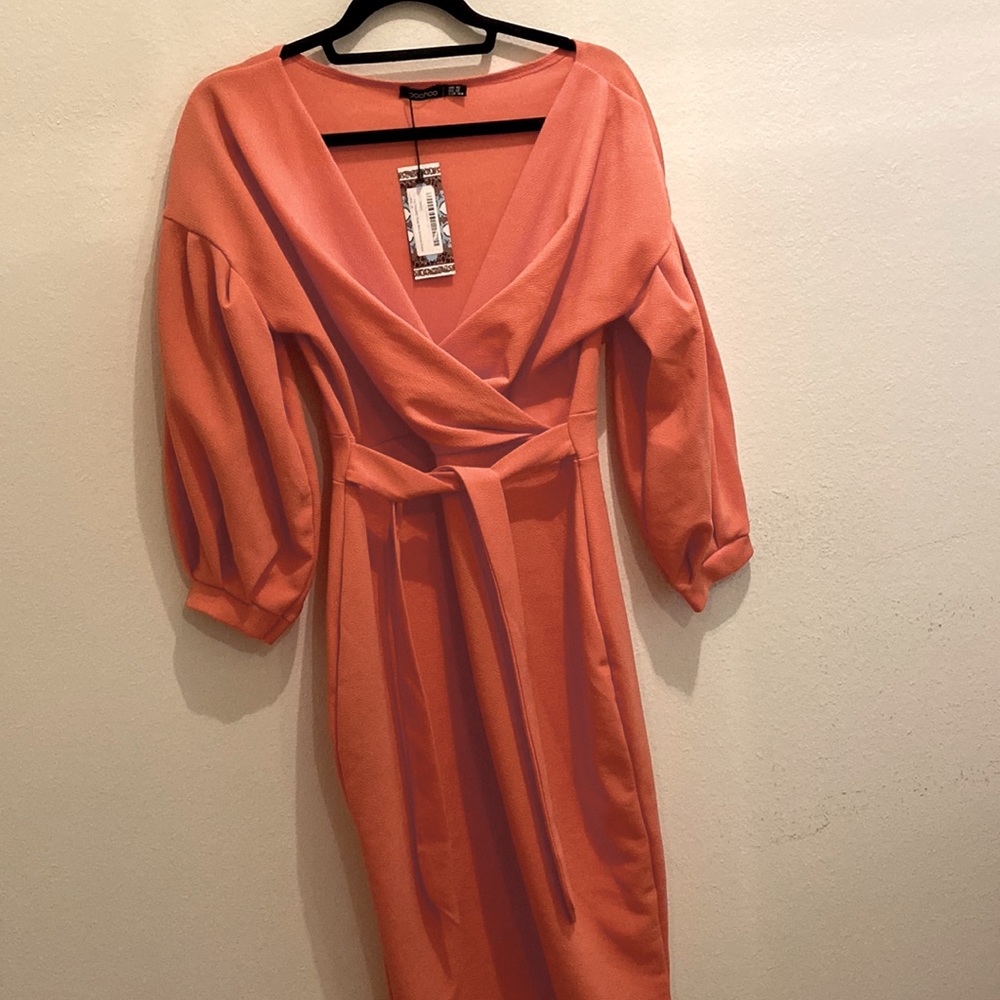 NWT BooHoo Wrap MIDI Bodycon Dress